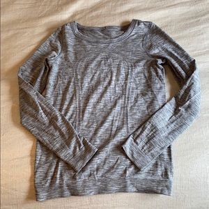 Lululemon gray long sleeve